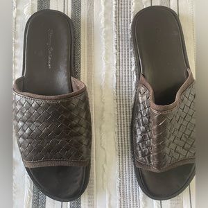 Tommy Bahama Size 13 men’s sandals